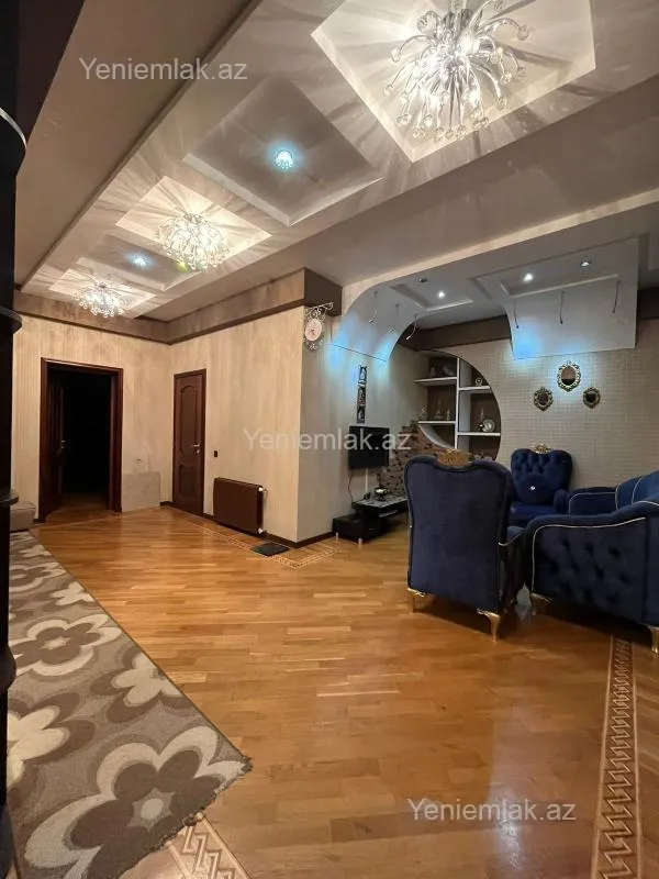 Satılır 4 otaqlı yeni tikili 170 m²