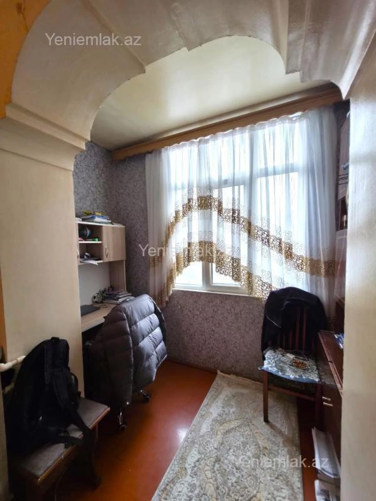 Satılır 6 otaqlı köhnə tikili 132 m²