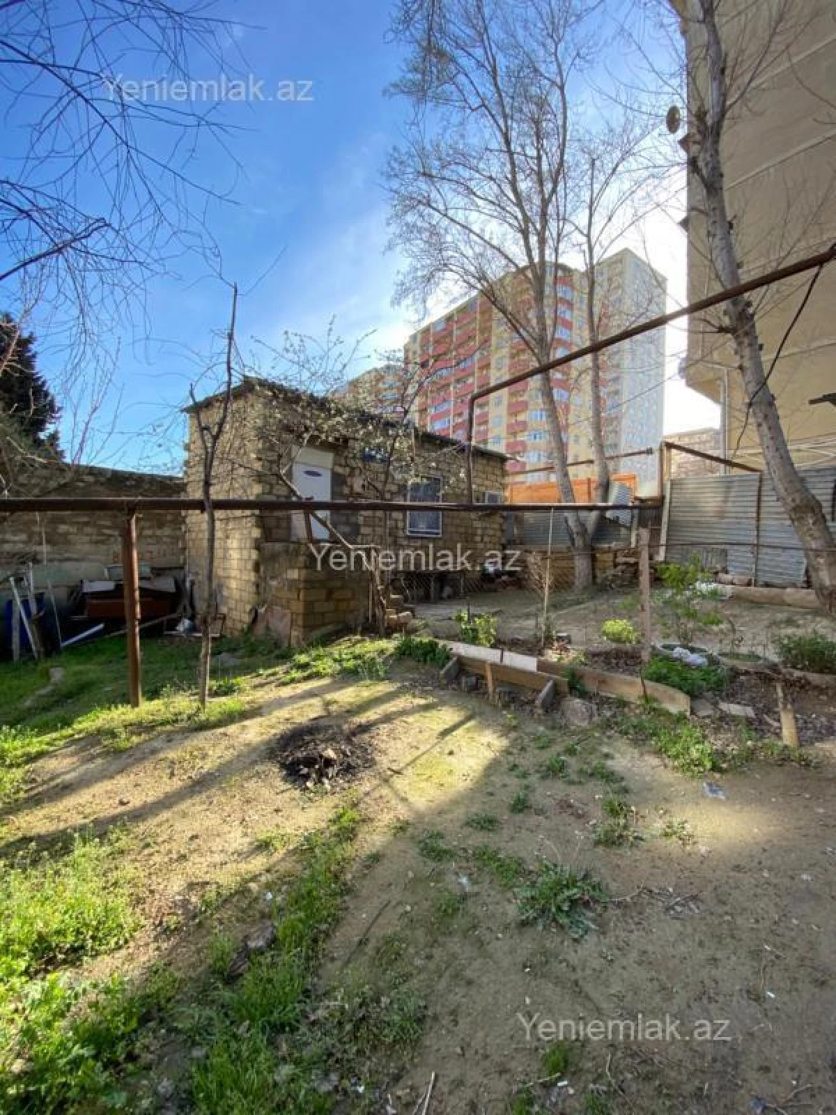 Satılır 1 otaqlı həyət evi 30 m²