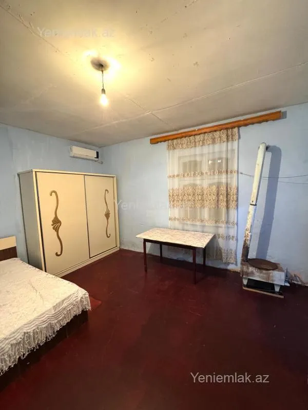 Satılır 1 otaqlı həyət evi 30 m²