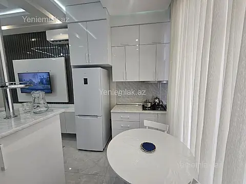Satılır 2 otaqlı yeni tikili 60 m²