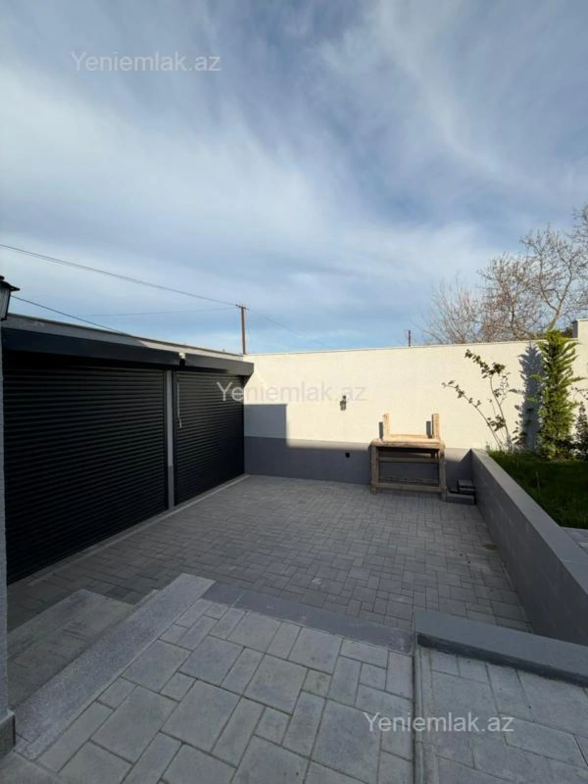 Satılır 5 otaqlı həyət evi 280 m²