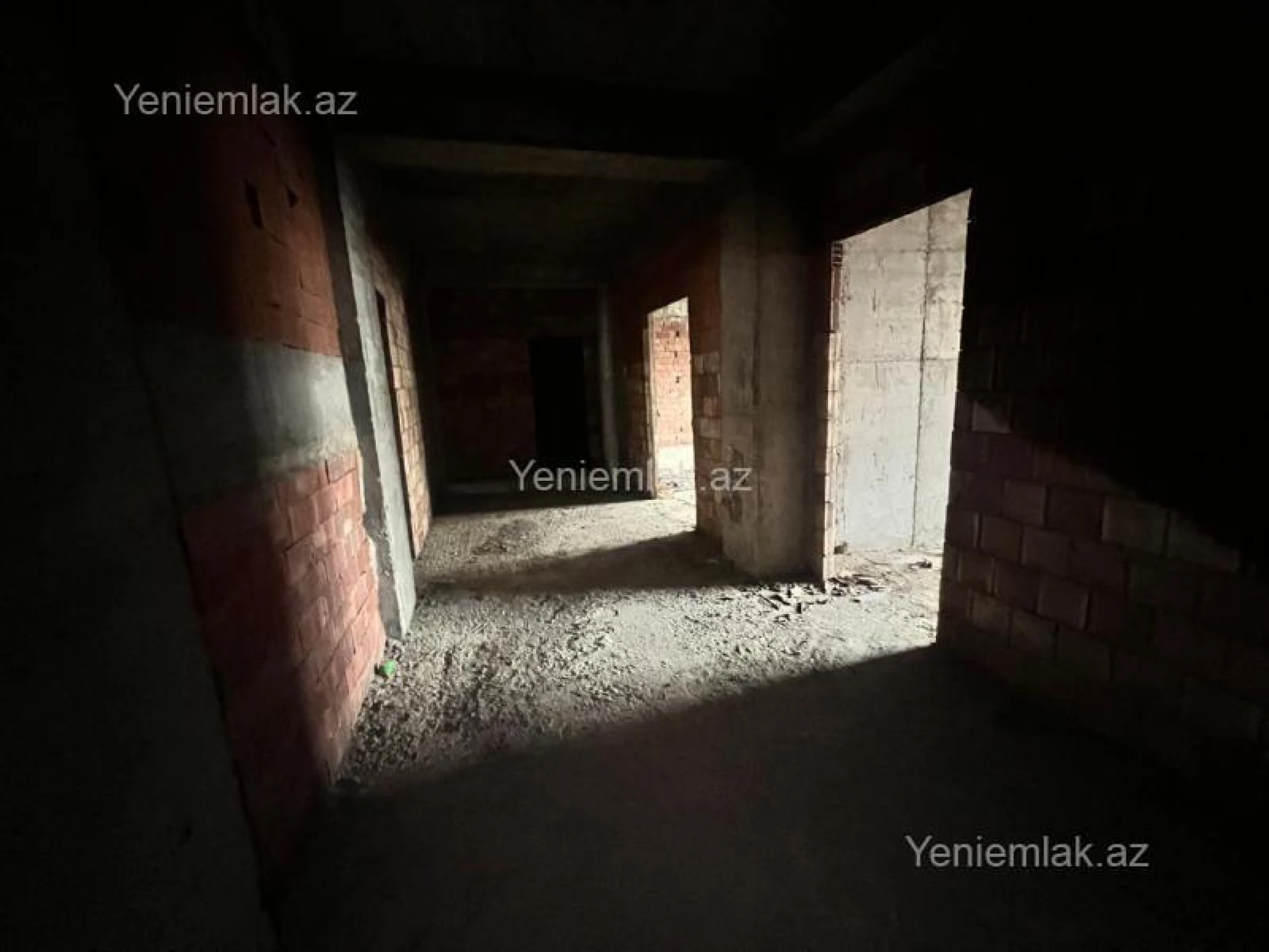 Satılır 4 otaqlı yeni tikili 185 m²