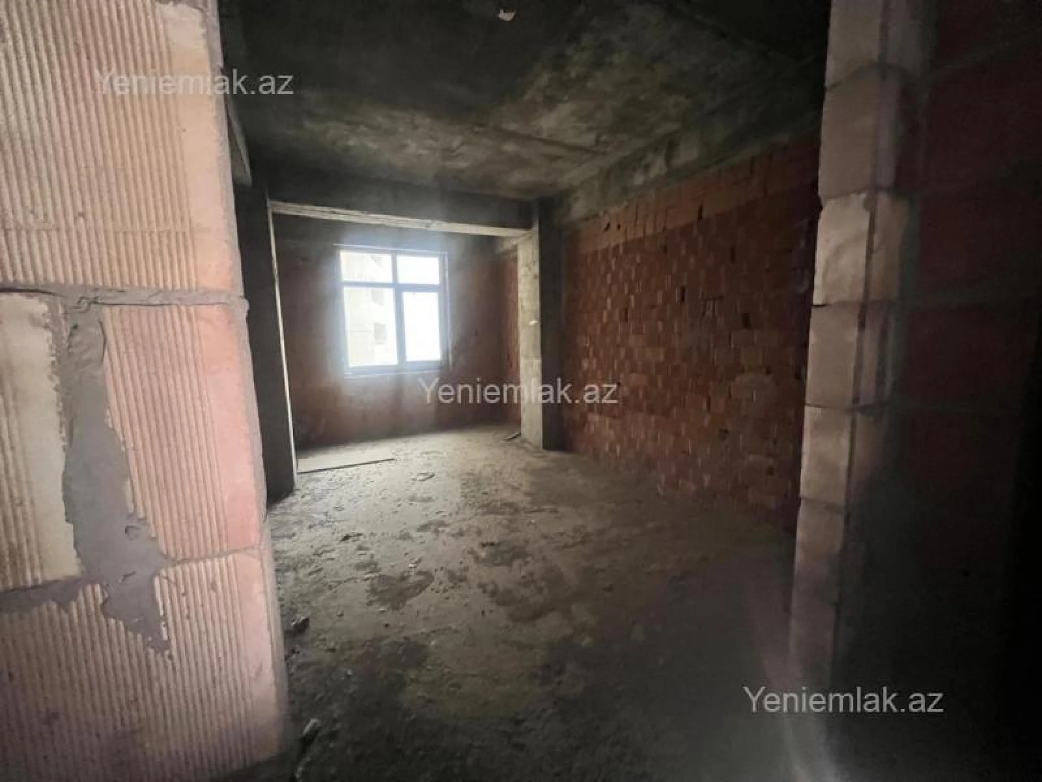 Satılır 4 otaqlı yeni tikili 185 m²