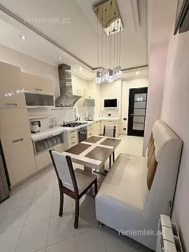 Satılır 4 otaqlı yeni tikili 147 m²
