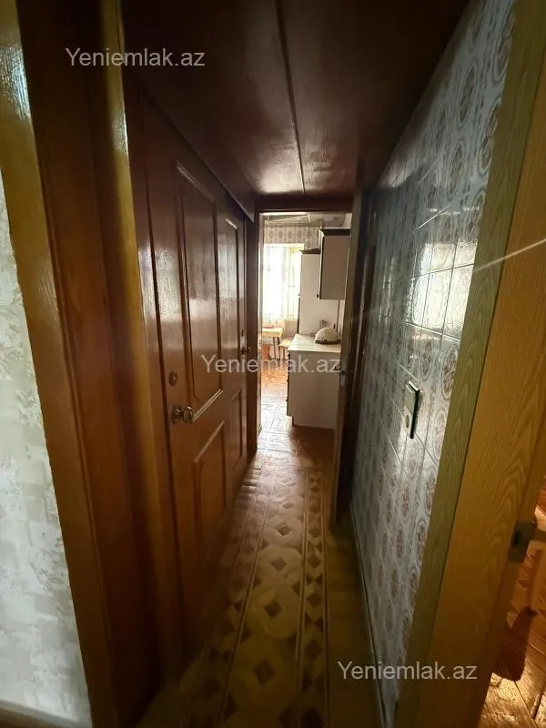 Satılır 5 otaqlı köhnə tikili 110 m²