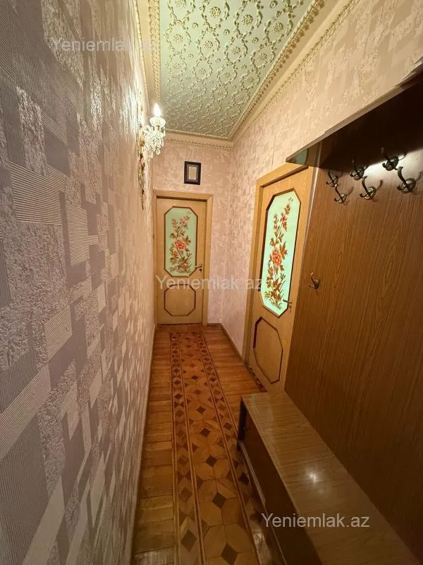 Satılır 5 otaqlı köhnə tikili 110 m²