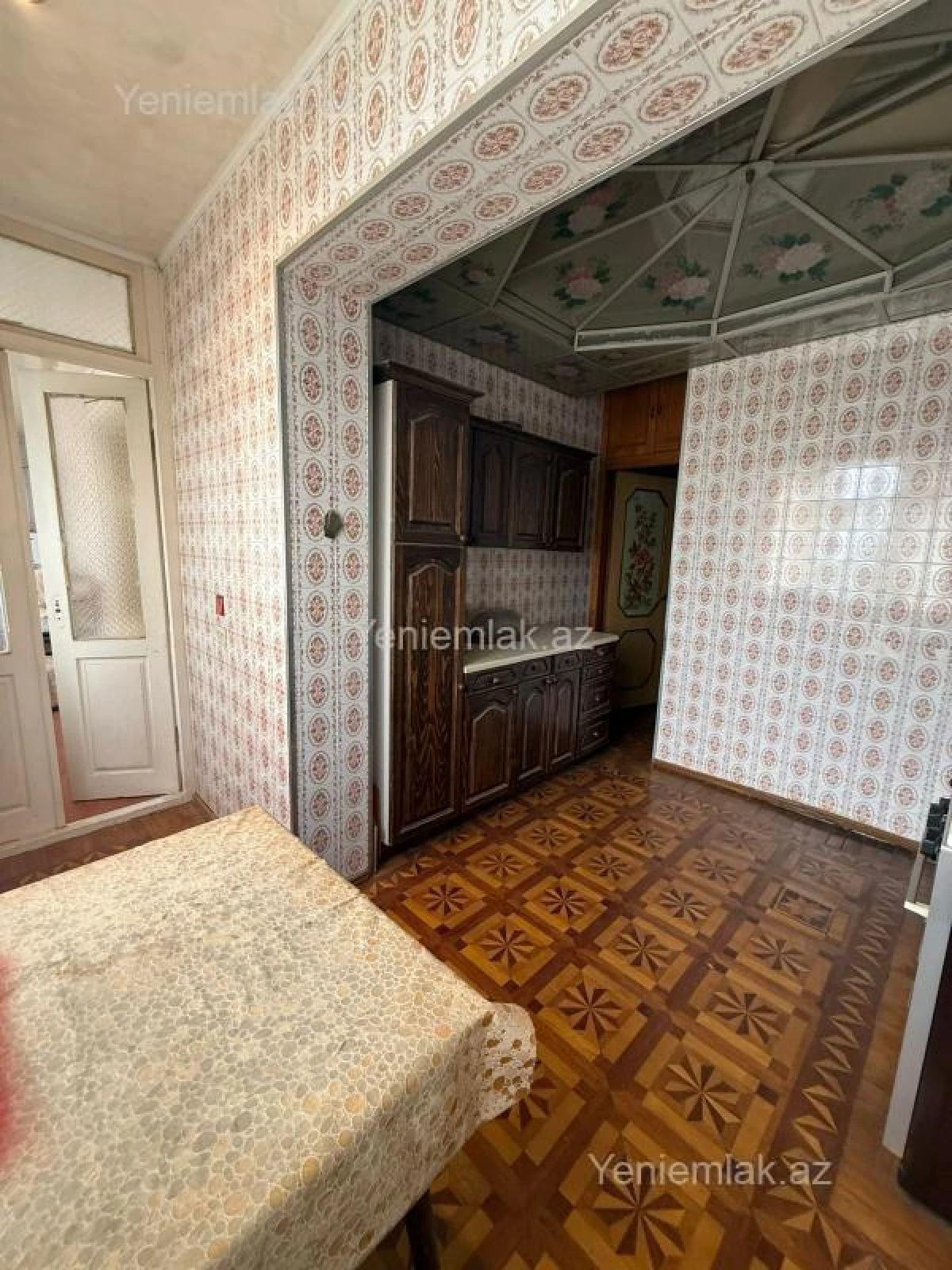 Satılır 5 otaqlı köhnə tikili 110 m²