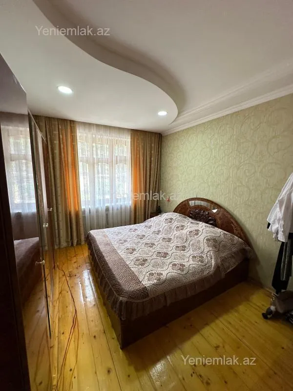 Satılır 3 otaqlı köhnə tikili 78 m²