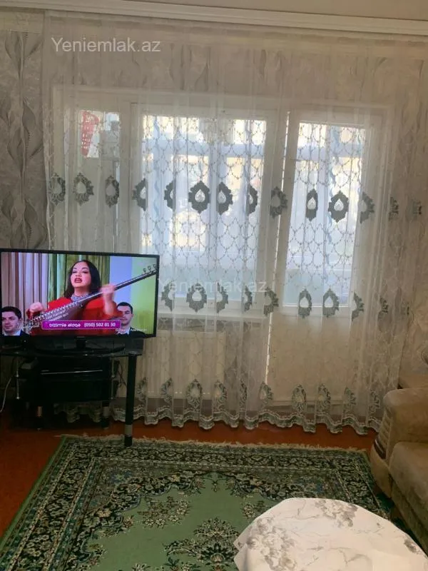 Satılır 3 otaqlı köhnə tikili 70 m²