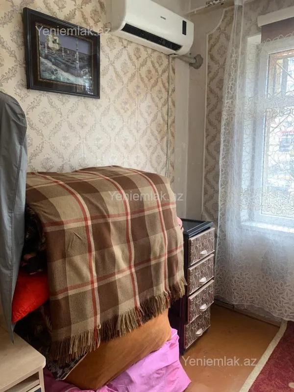 Satılır 3 otaqlı köhnə tikili 70 m²