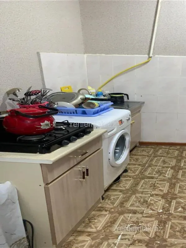 Satılır 3 otaqlı köhnə tikili 70 m²