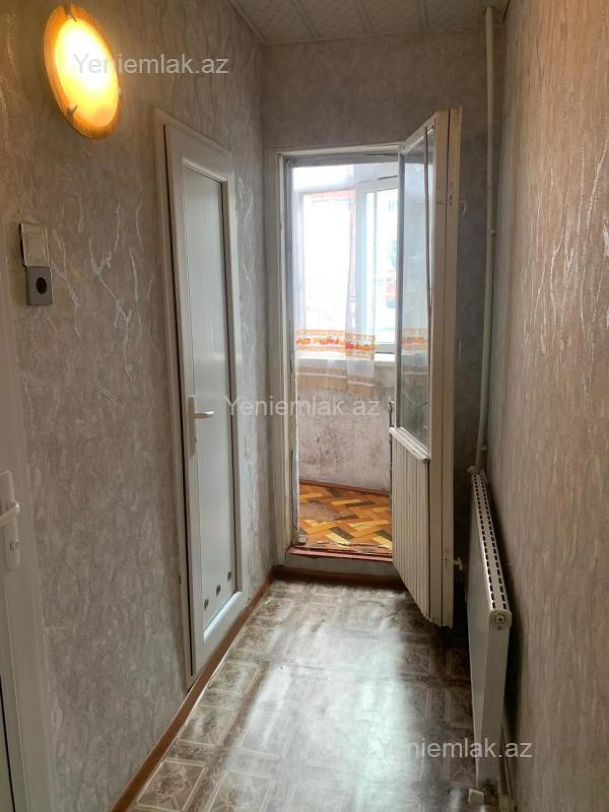 Satılır 3 otaqlı köhnə tikili 70 m²