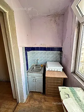 Satılır 1 otaqlı köhnə tikili 41 m²