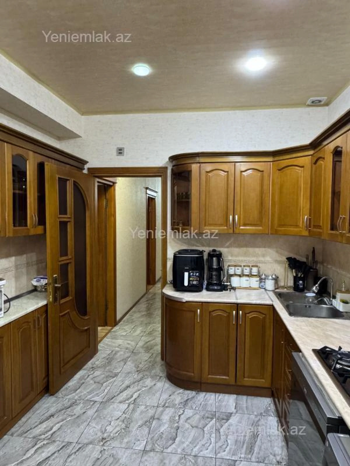 Satılır 3 otaqlı yeni tikili 120 m²