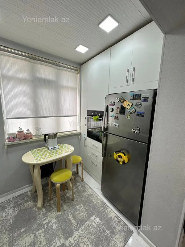 Satılır 2 otaqlı köhnə tikili 40 m²