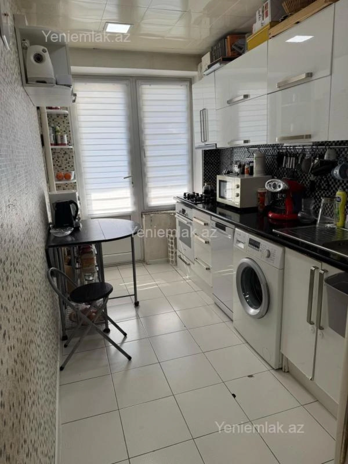 Satılır 3 otaqlı köhnə tikili 96 m²
