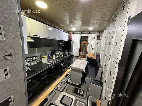 Satılır 3 otaqlı köhnə tikili 65 m² — Sumqayıt, 7-ci mikrorayon 3 otaq 65.00 m²