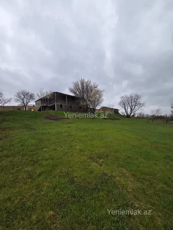 Satılır 3 otaqlı həyət evi 120 m²