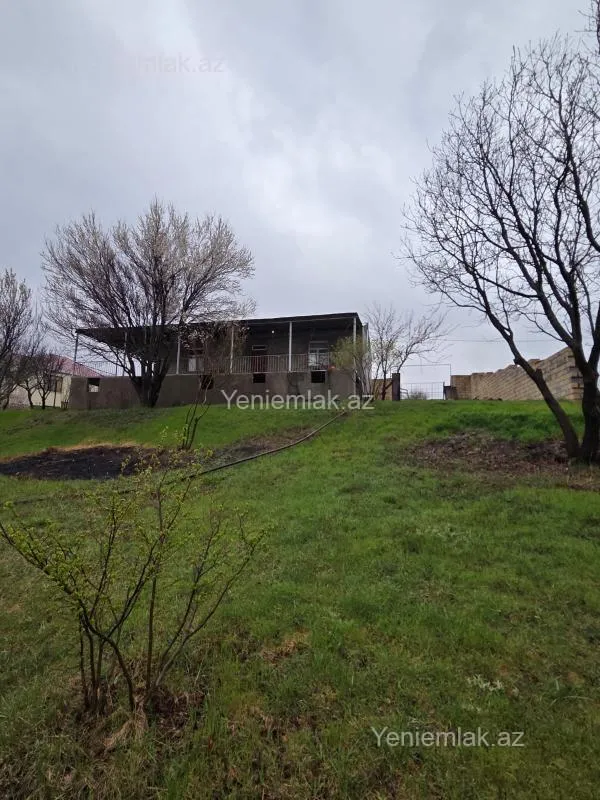 Satılır 3 otaqlı həyət evi 120 m²