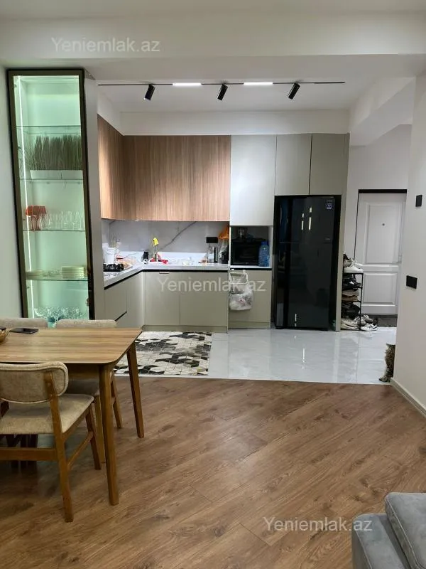 Satılır 2 otaqlı yeni tikili 76 m²