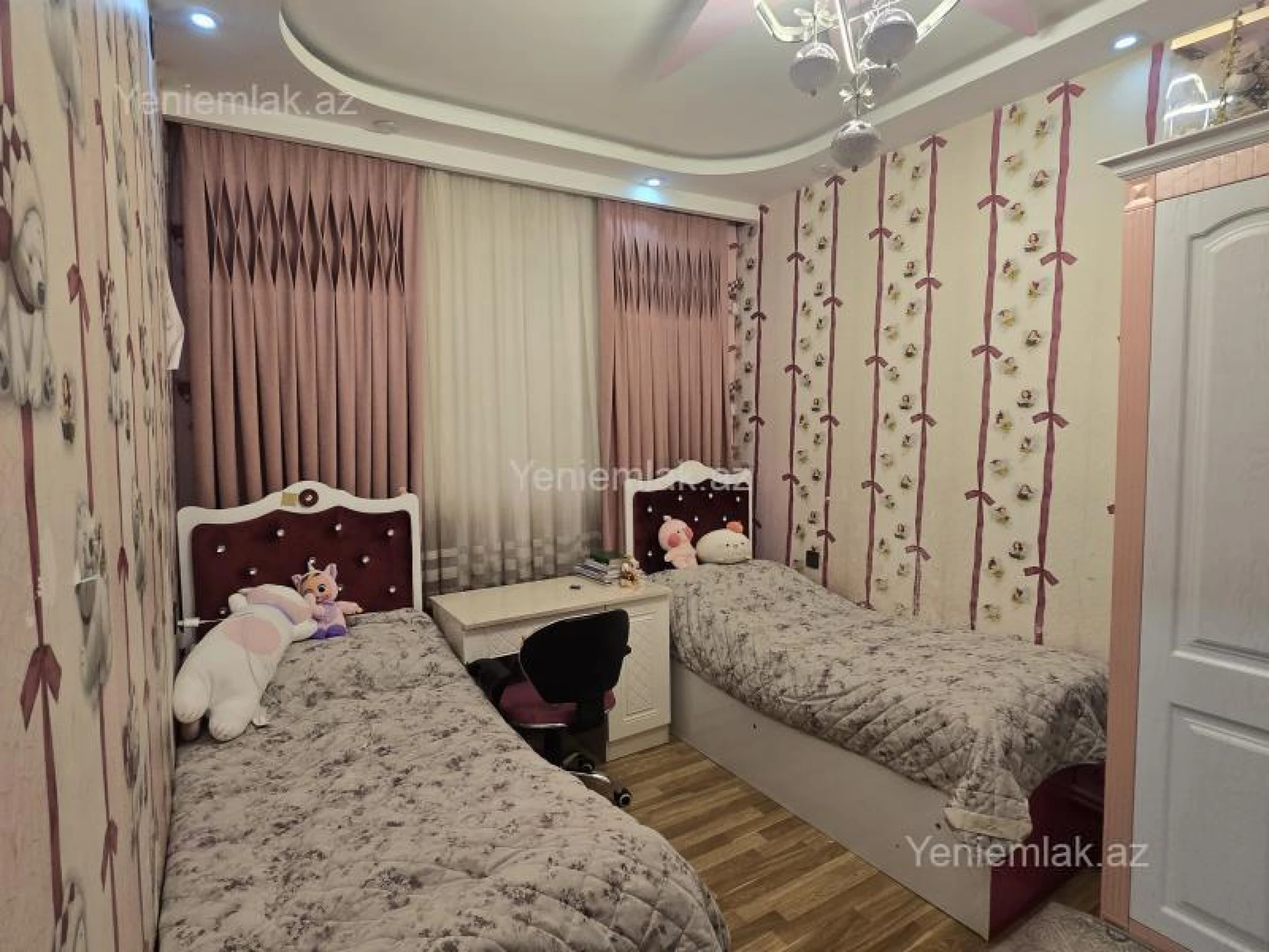 Satılır 4 otaqlı köhnə tikili 90 m²