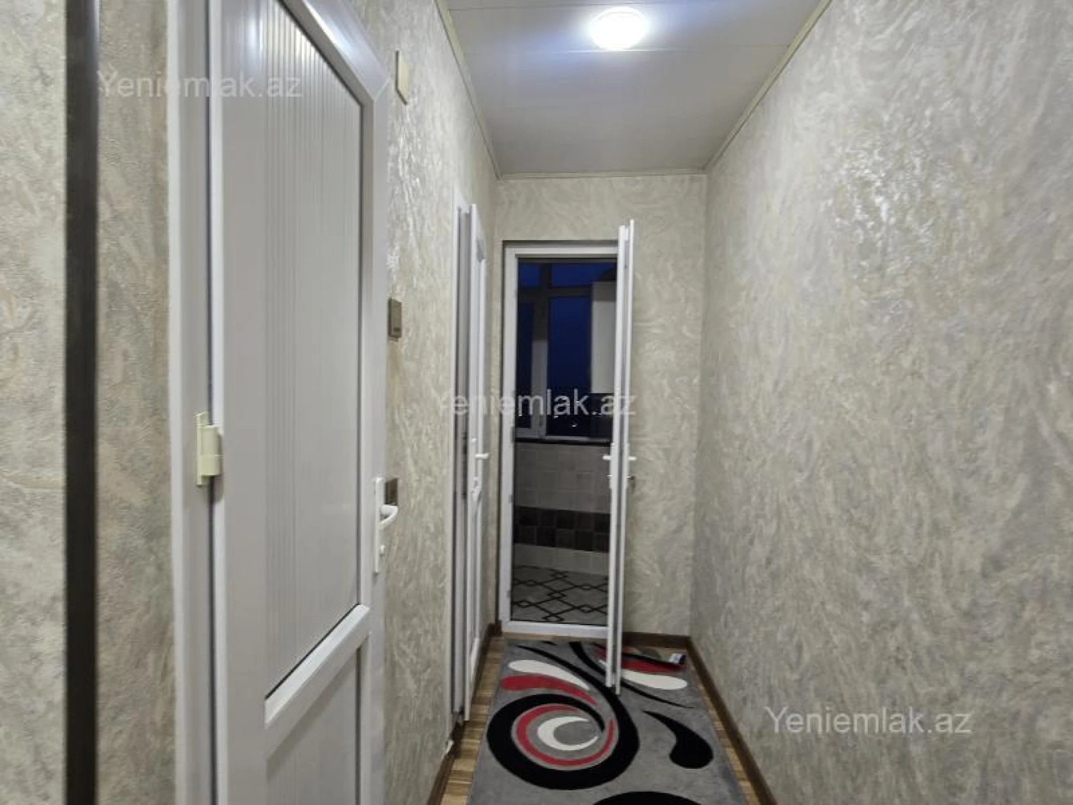 Satılır 4 otaqlı köhnə tikili 90 m²