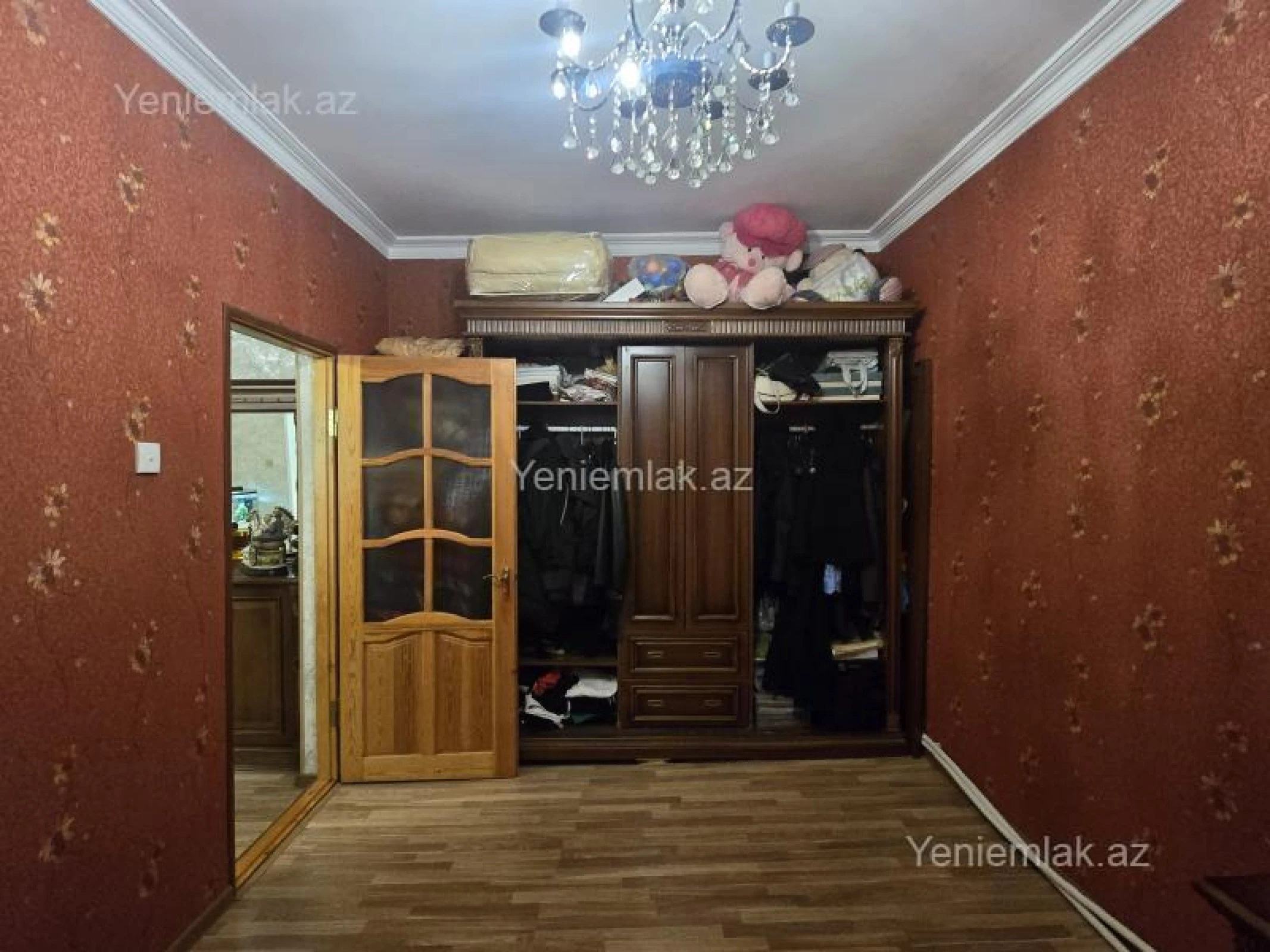 Satılır 4 otaqlı köhnə tikili 90 m²