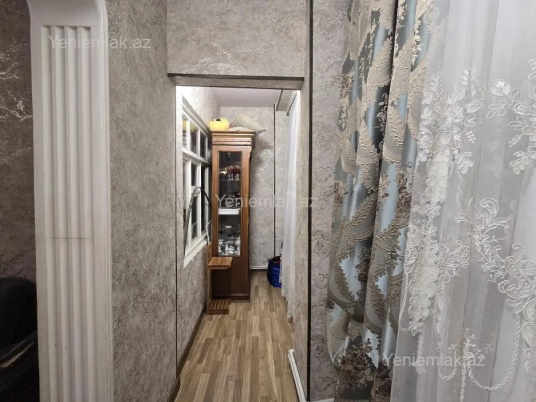 Satılır 4 otaqlı köhnə tikili 90 m²