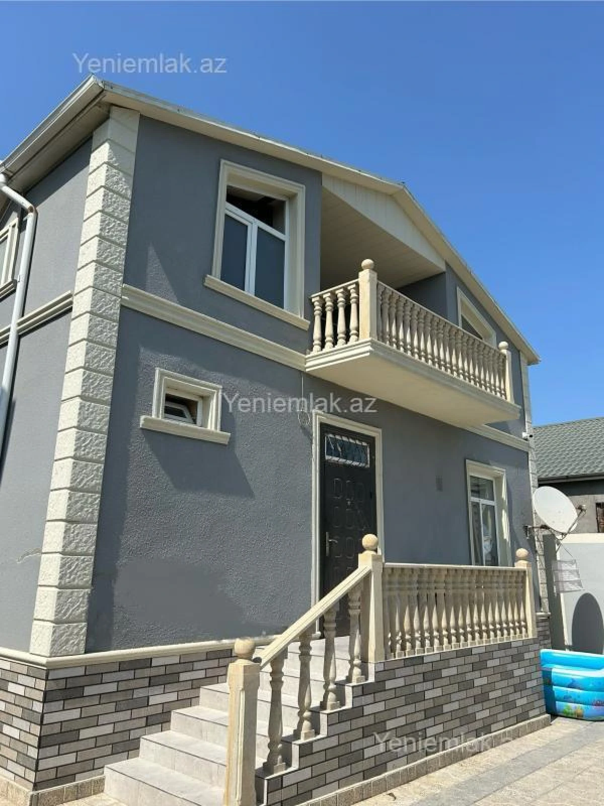 Satılır 6 otaqlı həyət evi 200 m²