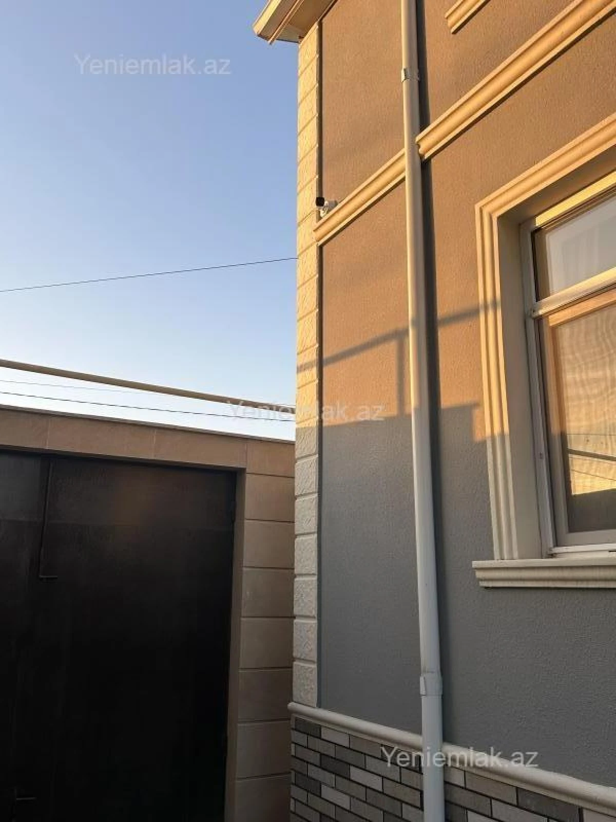 Satılır 6 otaqlı həyət evi 200 m²