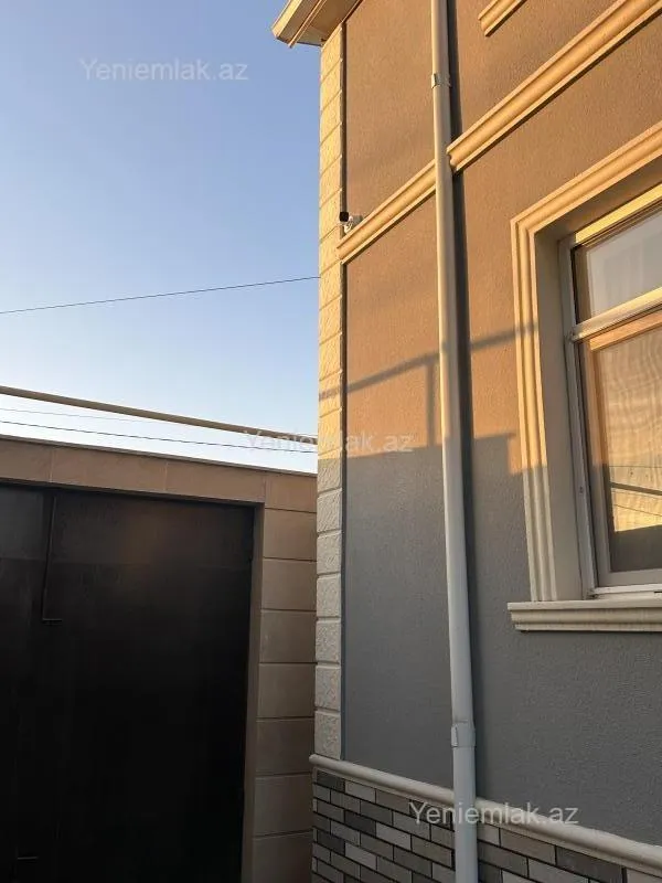 Satılır 6 otaqlı həyət evi 200 m²