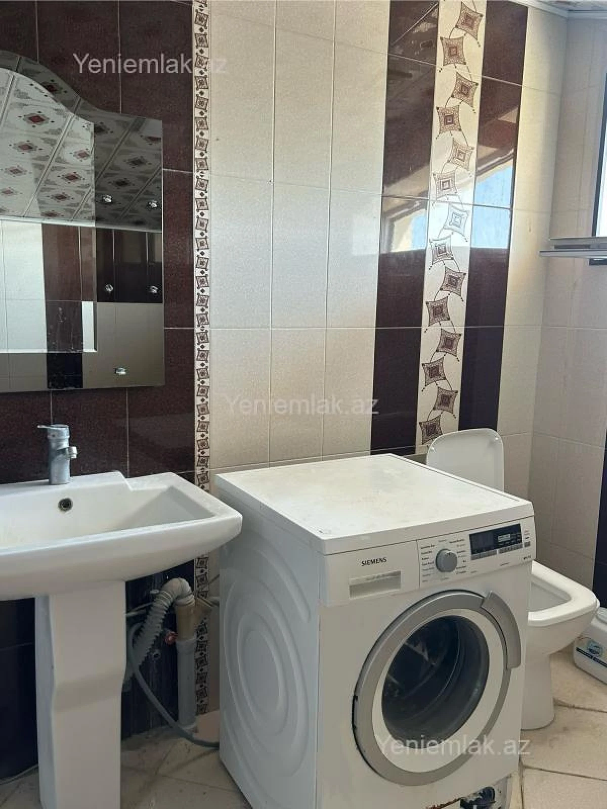 Satılır 6 otaqlı həyət evi 200 m²