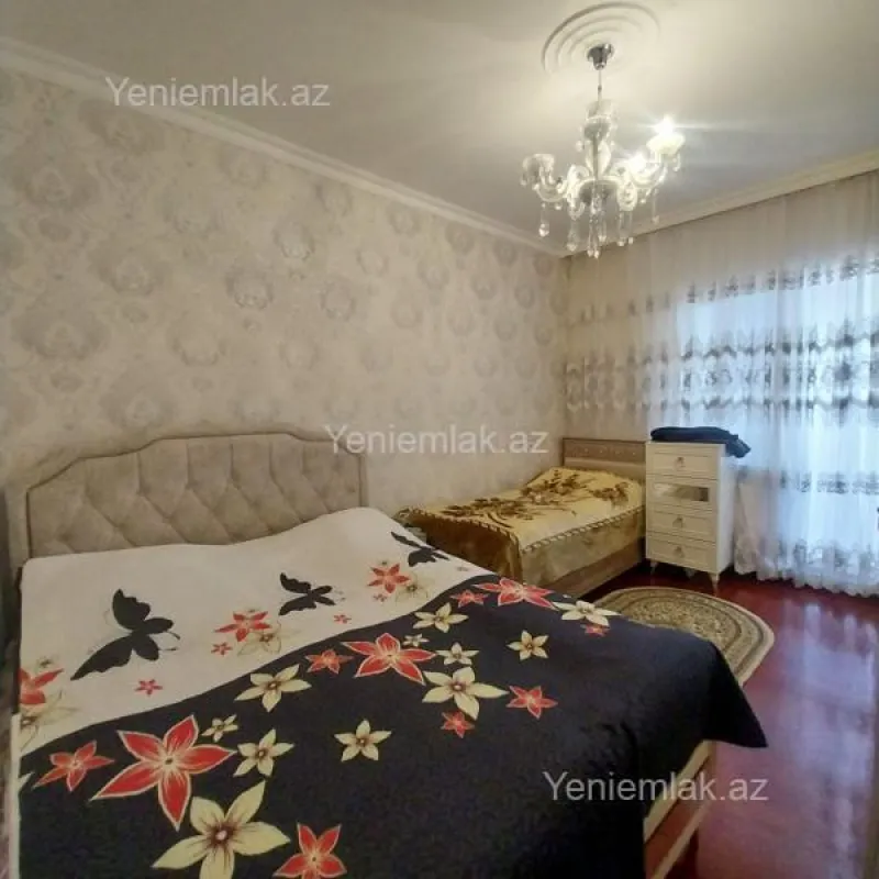 Satılır 3 otaqlı köhnə tikili 76 m²
