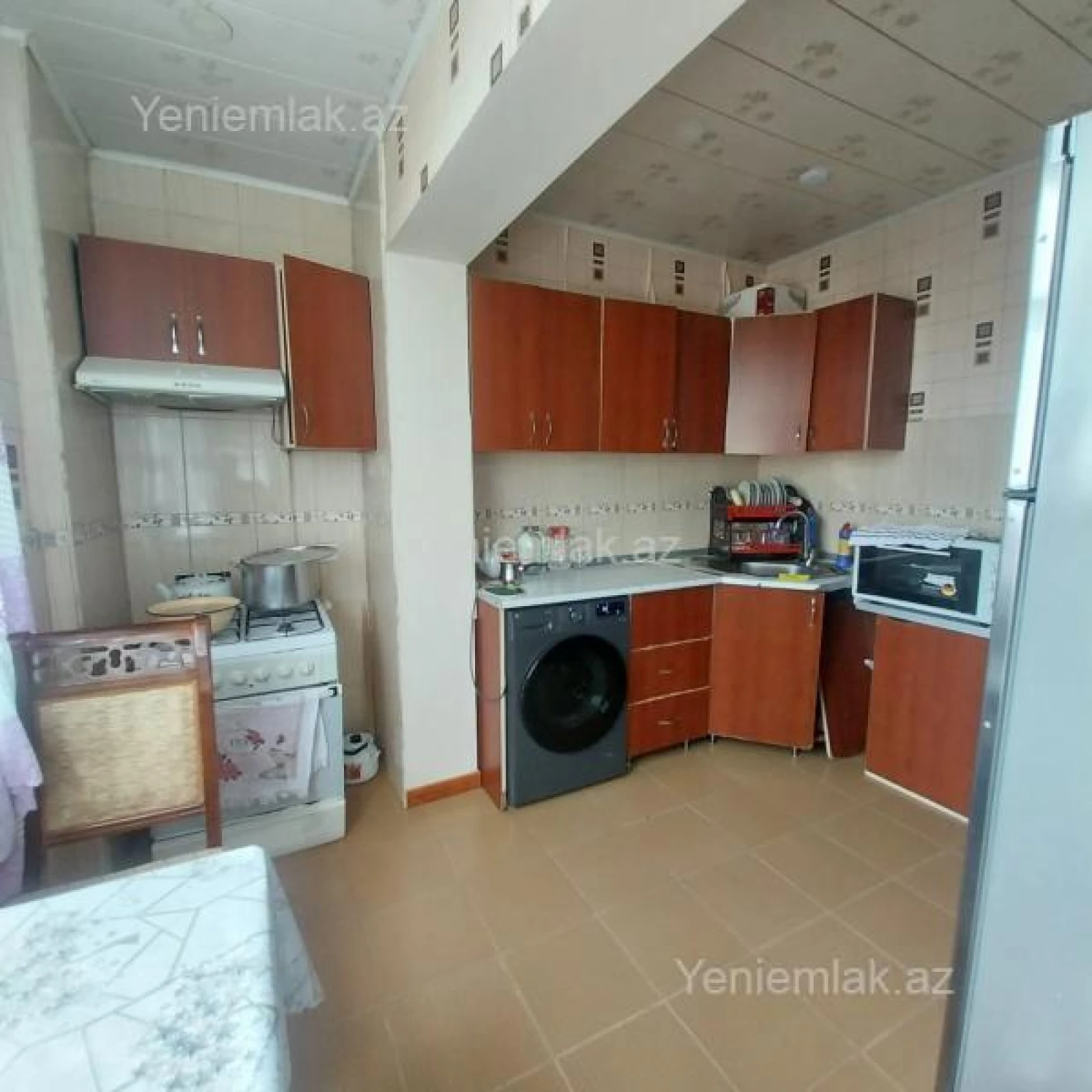 Satılır 3 otaqlı köhnə tikili 76 m²