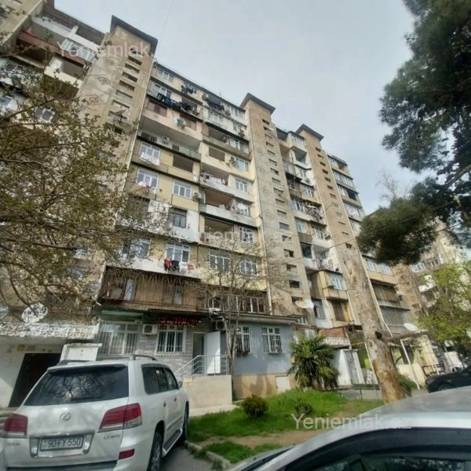 Satılır 3 otaqlı köhnə tikili 76 m²