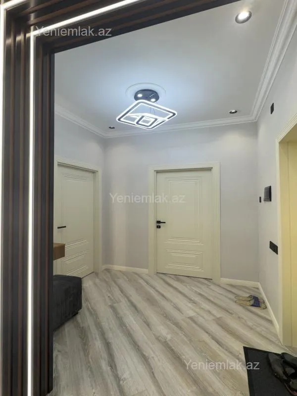 Satılır 3 otaqlı yeni tikili 106 m²