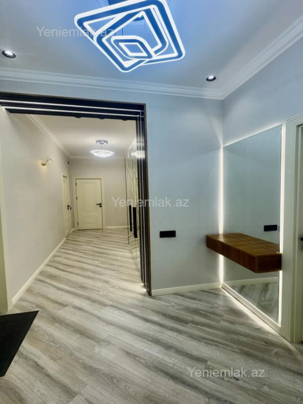 Satılır 3 otaqlı yeni tikili 106 m²