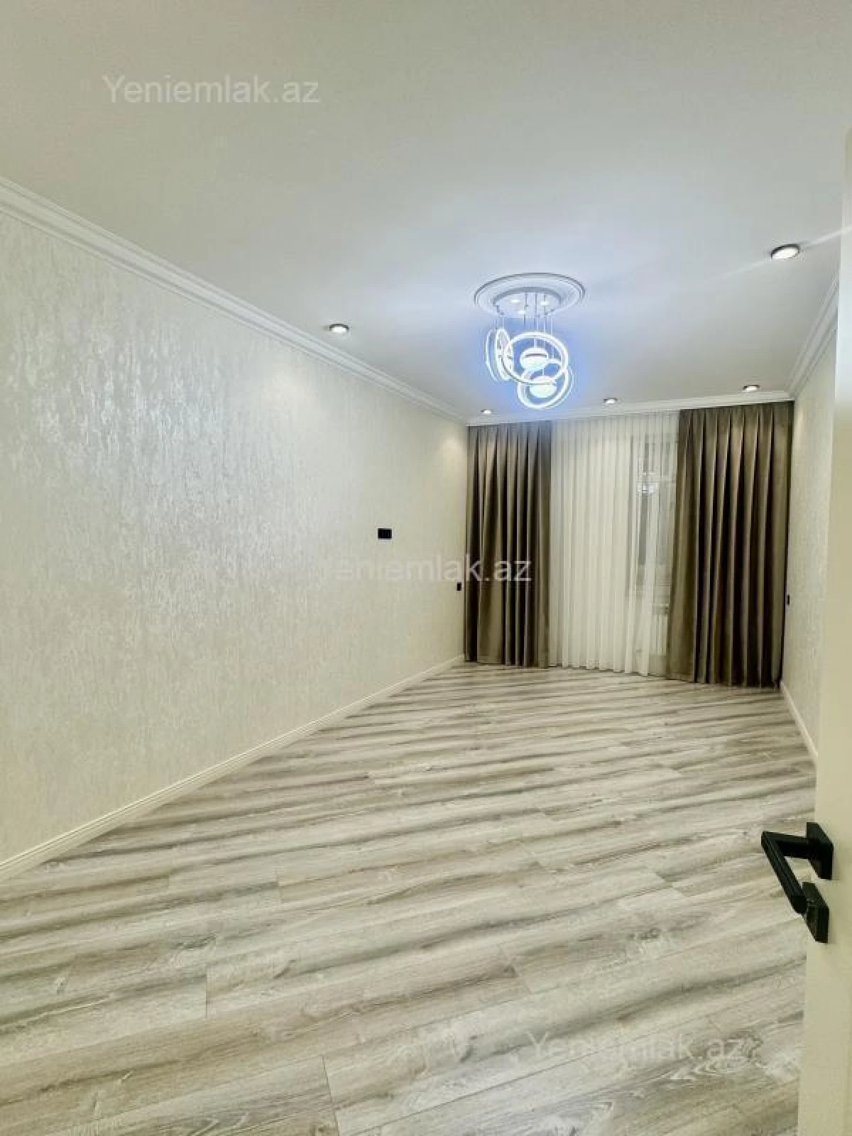 Satılır 3 otaqlı yeni tikili 106 m²