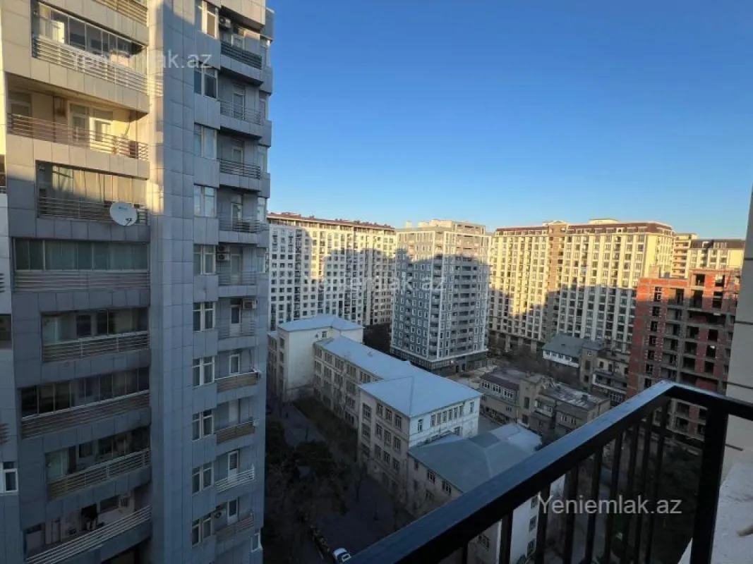 Satılır 3 otaqlı yeni tikili 105 m²