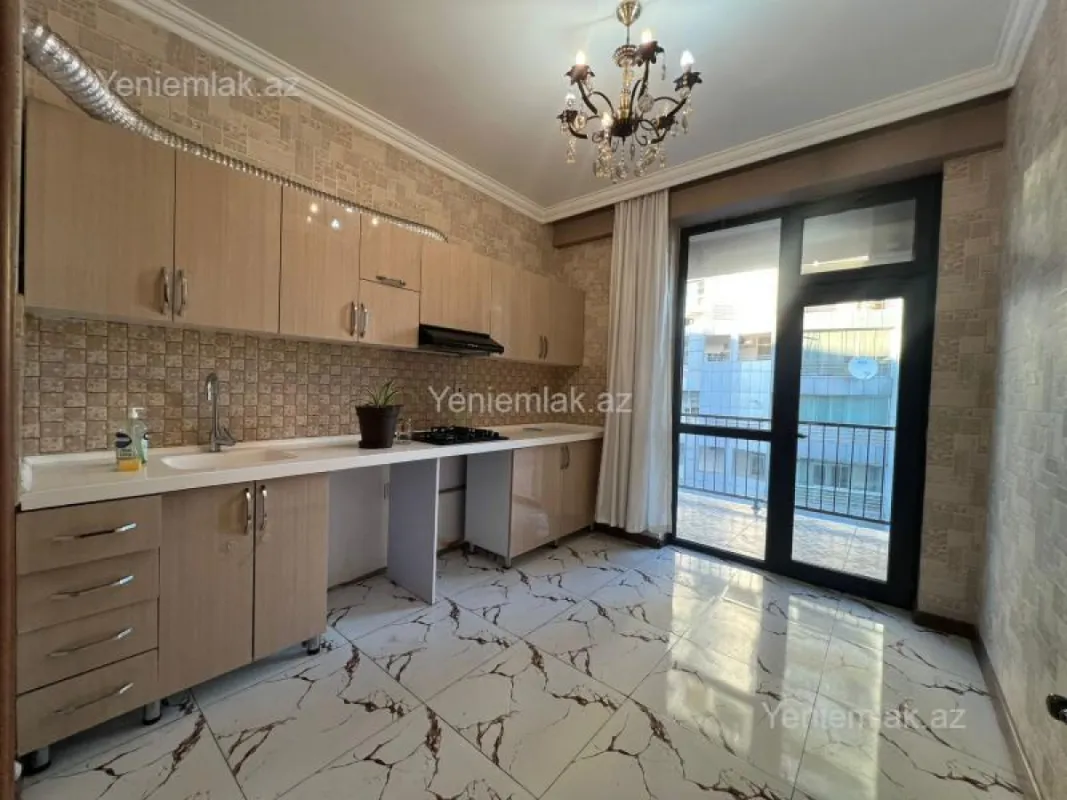 Satılır 3 otaqlı yeni tikili 105 m²