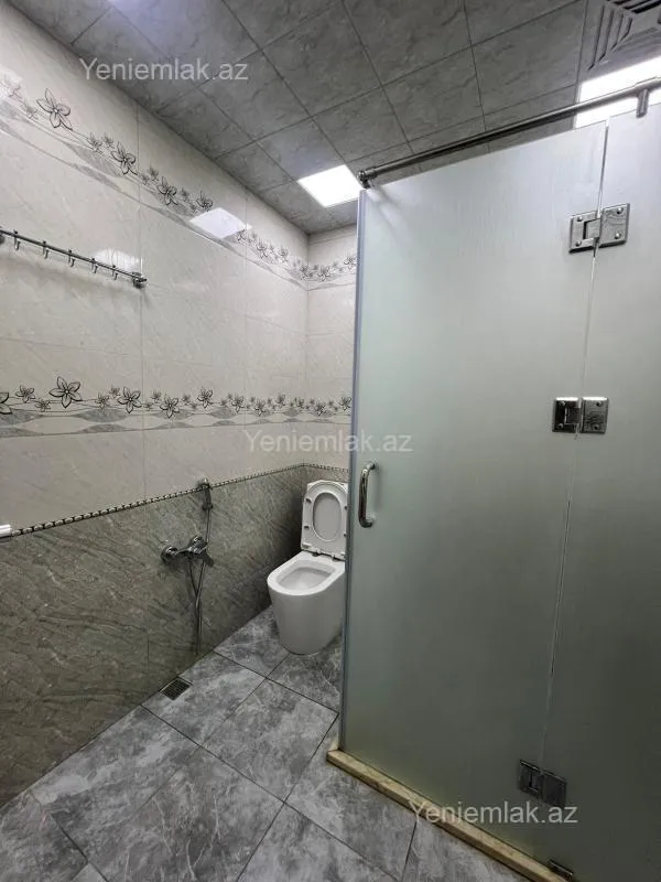 Satılır 3 otaqlı yeni tikili 105 m²