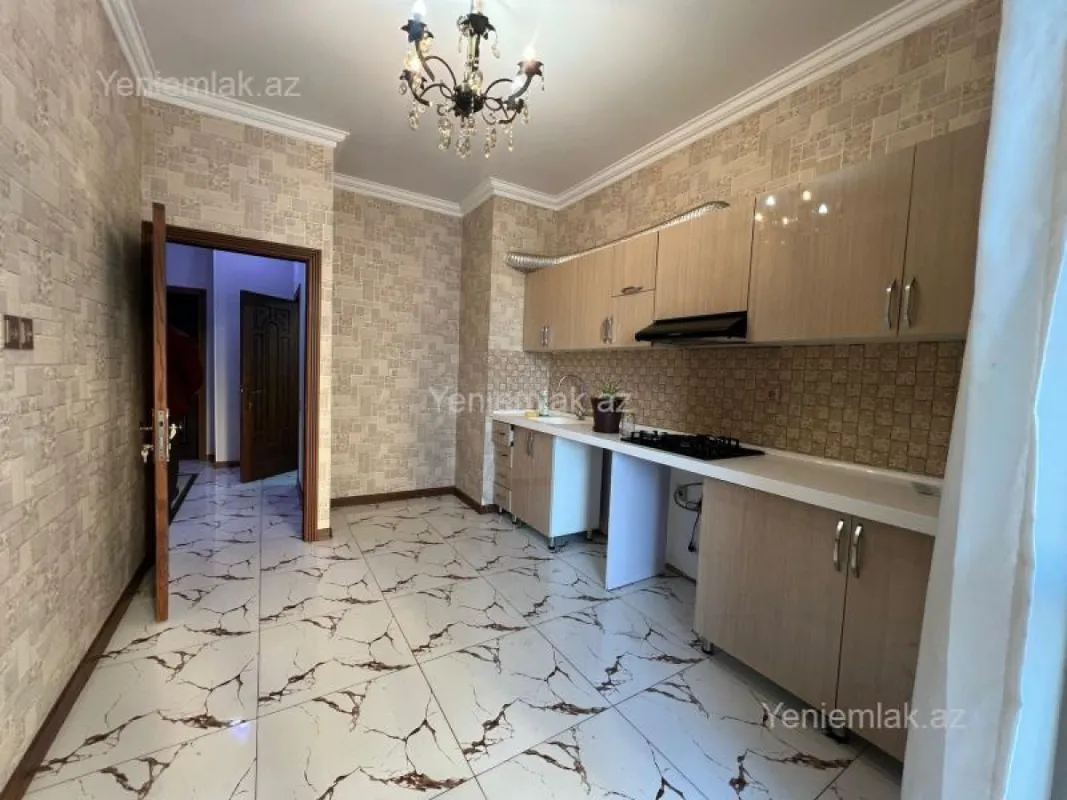 Satılır 3 otaqlı yeni tikili 105 m²