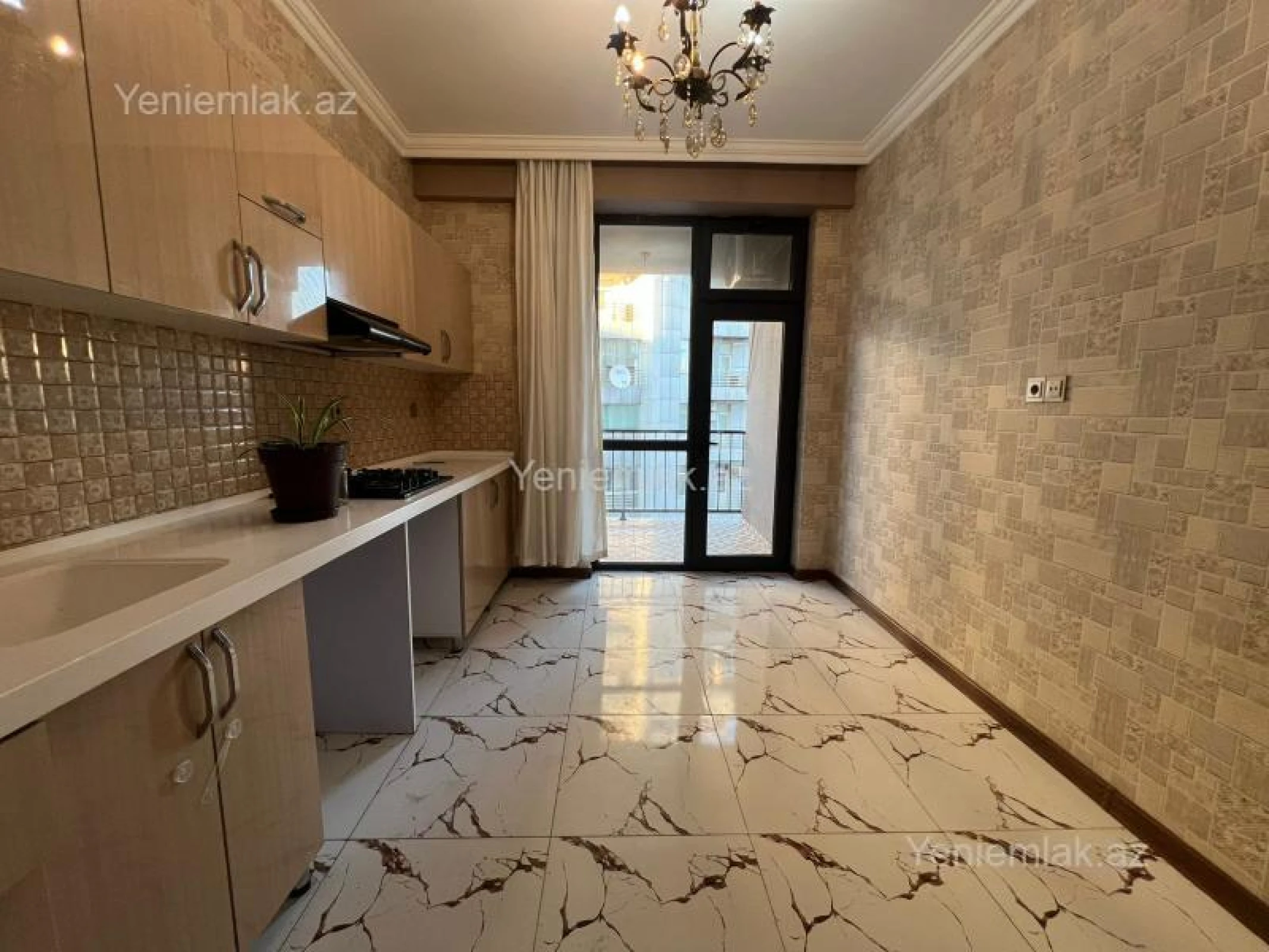Satılır 3 otaqlı yeni tikili 105 m²