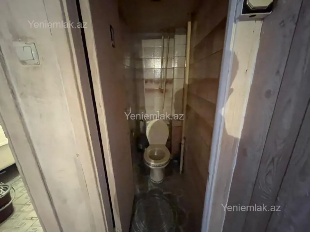 Satılır 2 otaqlı köhnə tikili 55 m²