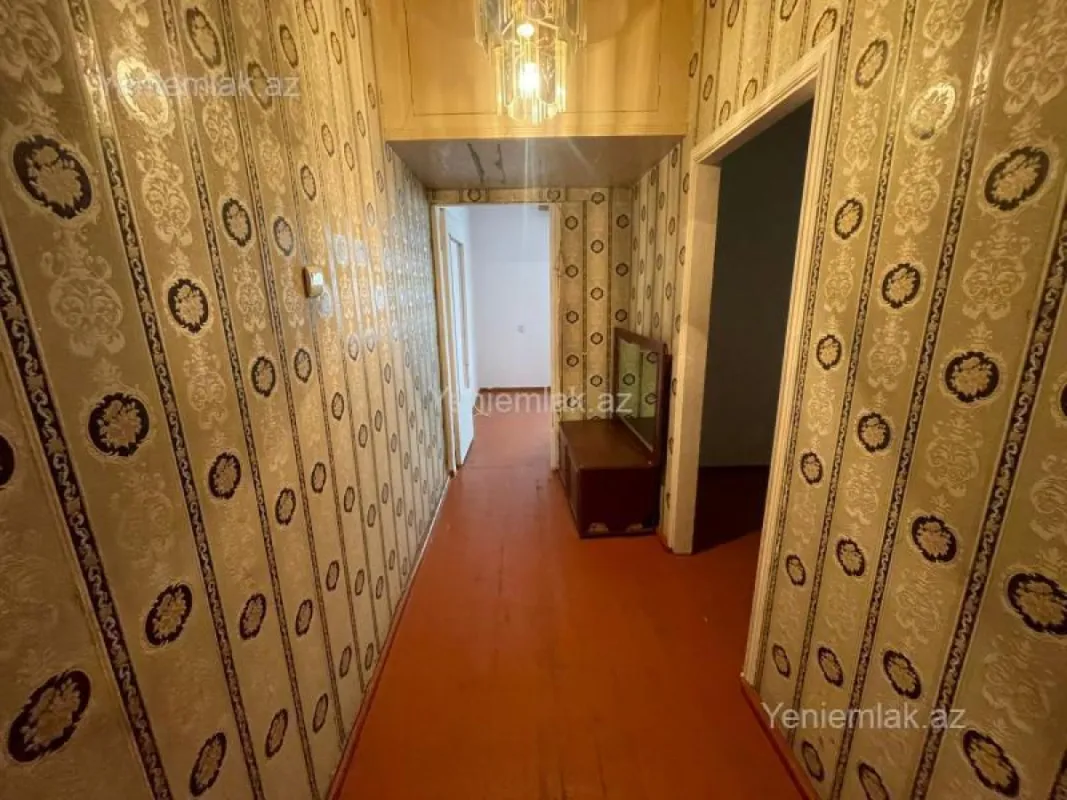 Satılır 2 otaqlı köhnə tikili 55 m²