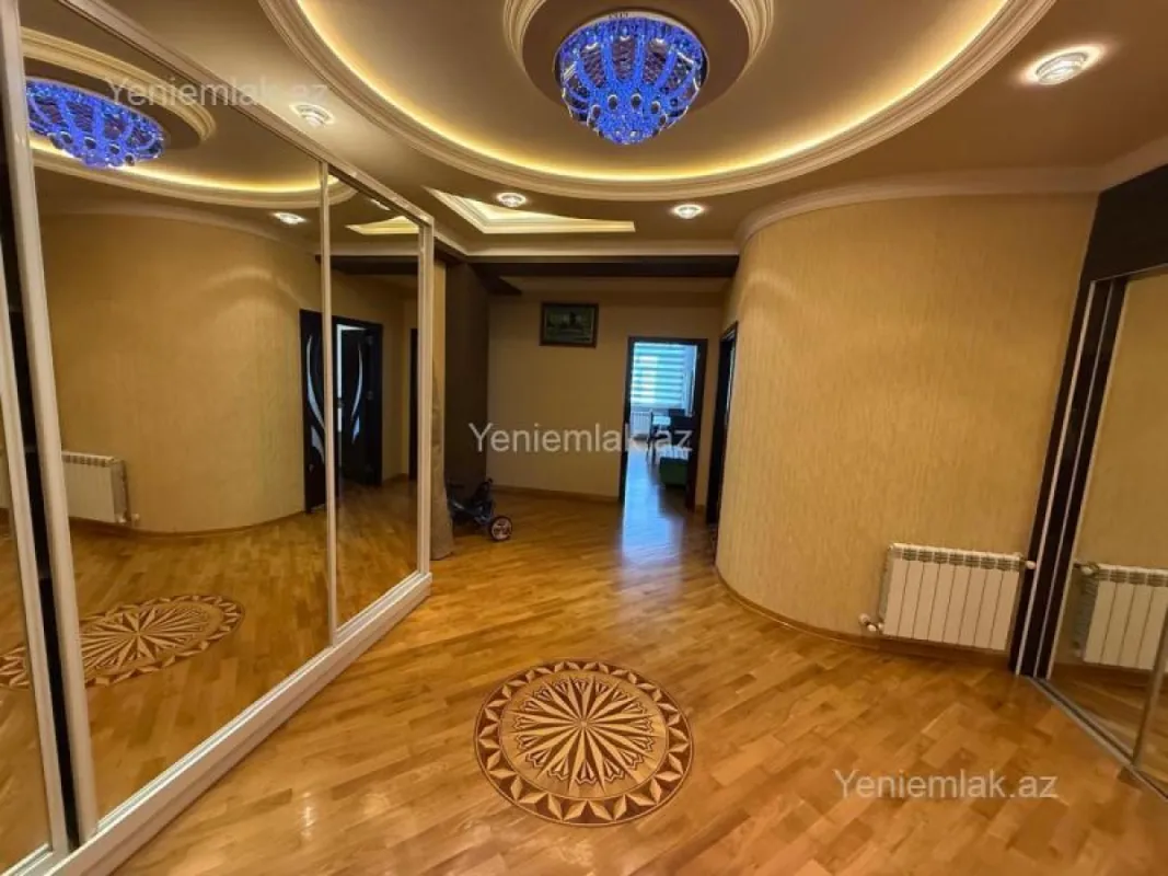 Satılır 3 otaqlı yeni tikili 122 m²