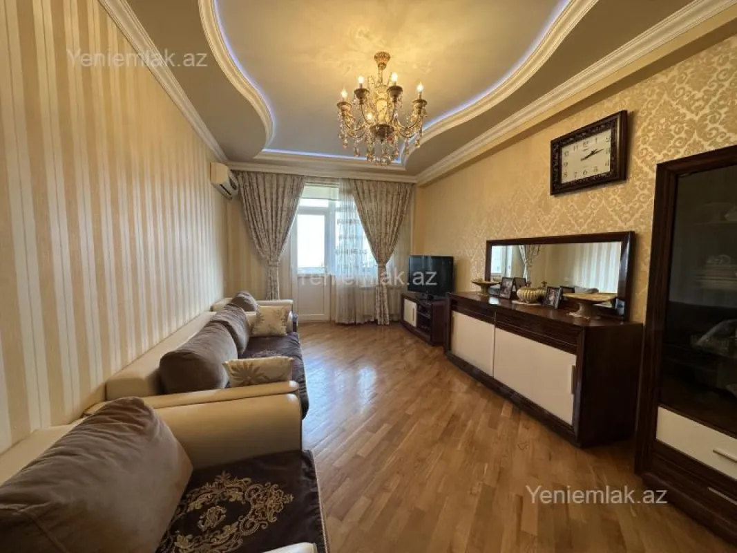 Satılır 3 otaqlı yeni tikili 122 m²