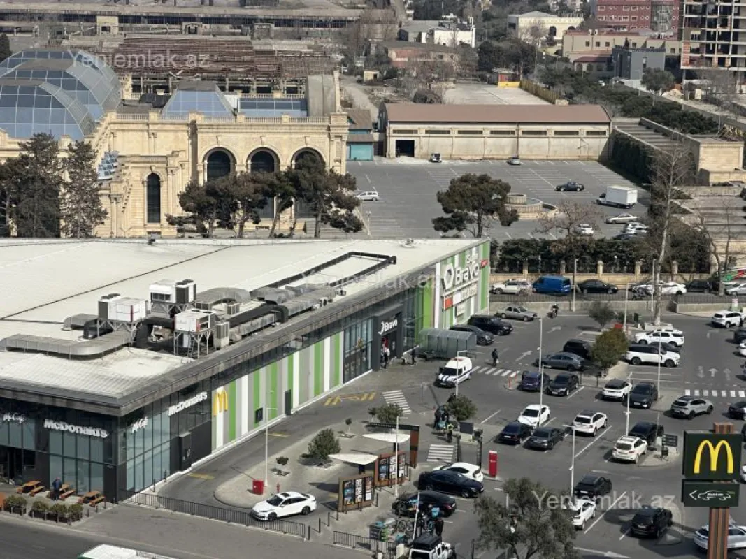 Satılır 3 otaqlı yeni tikili 122 m²