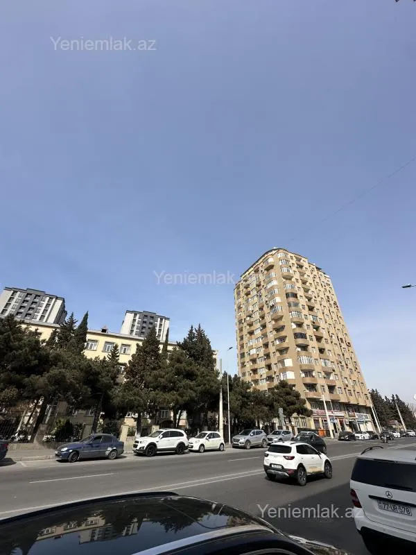 Satılır 3 otaqlı yeni tikili 122 m²